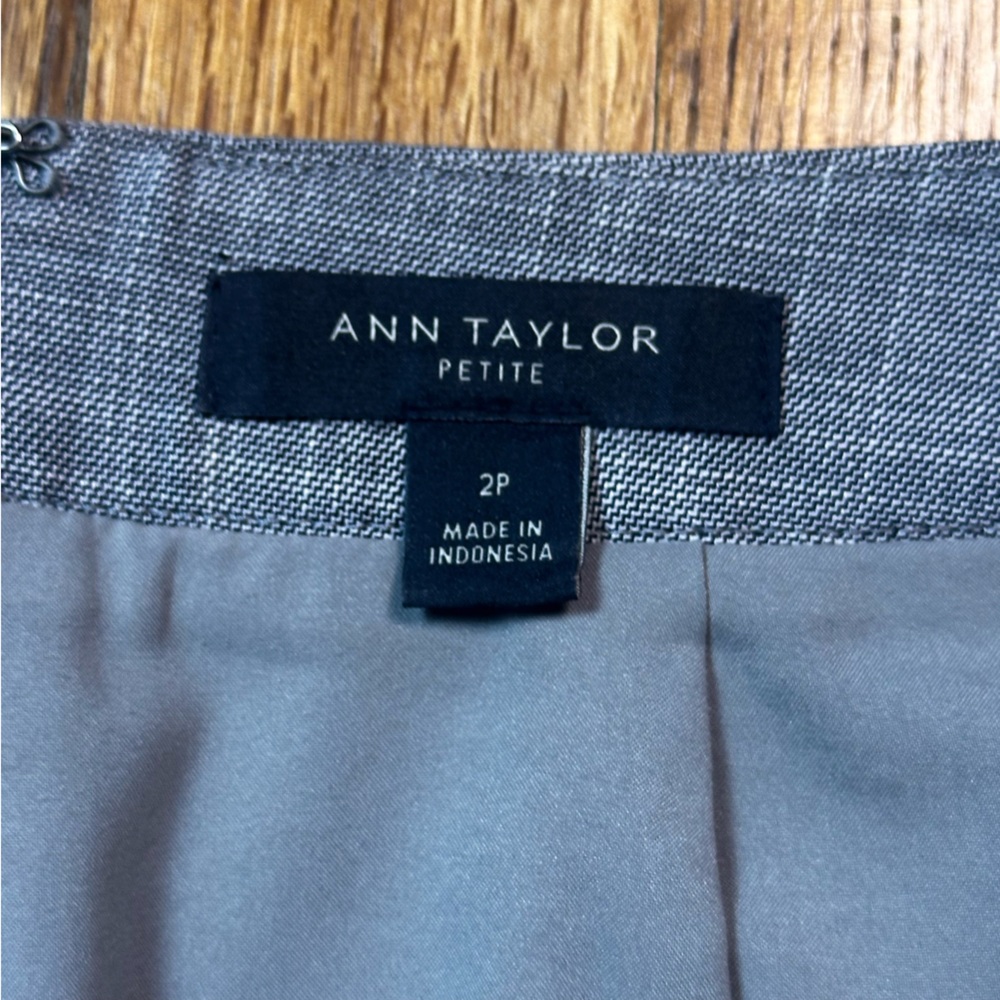 Ann Taylor Skirt Womens Size 2 Petite Grey Business Casual - Picture 3 of 6